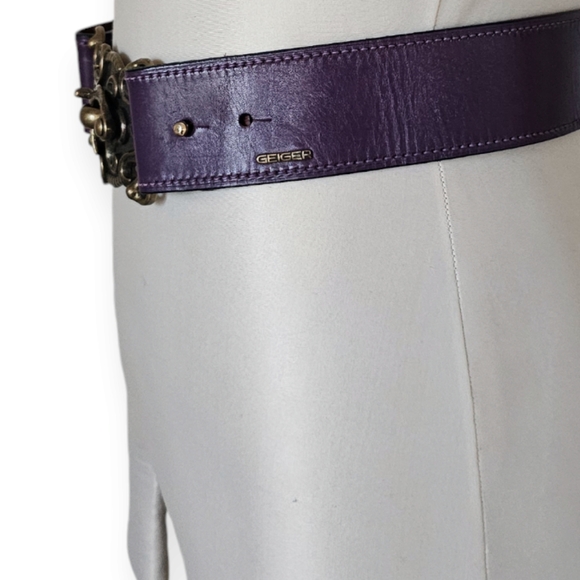 Kurt Geiger Metal Buckle Hook Closure Leather Belt Size Small Size 36 - Picture 7 of 10